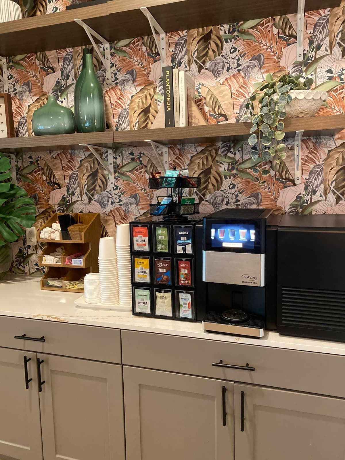 Senior living coffee bar tropical — Aroma Coffee Service